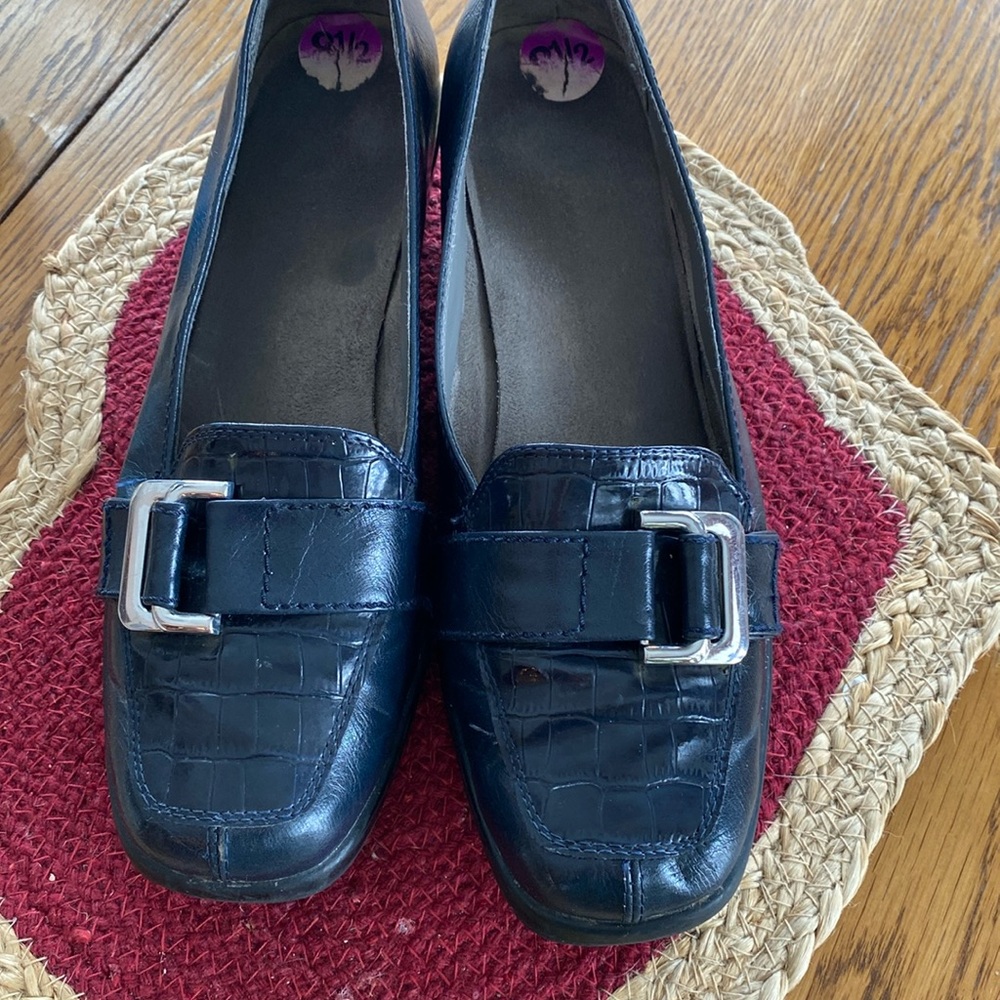 Dark Navy Faux Crocodile Wedge Style Dress Shoes with Silver Buckles - Picture 8 of 9